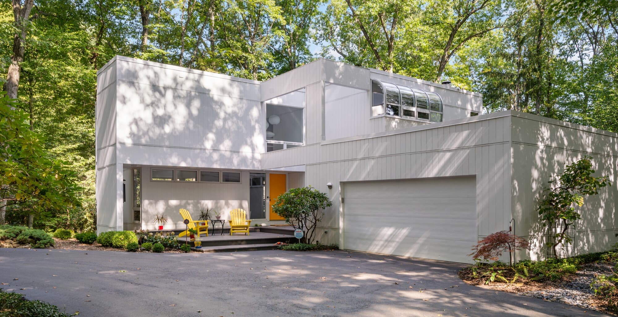 The most popular house colors to inspire your siding: Popular Color White