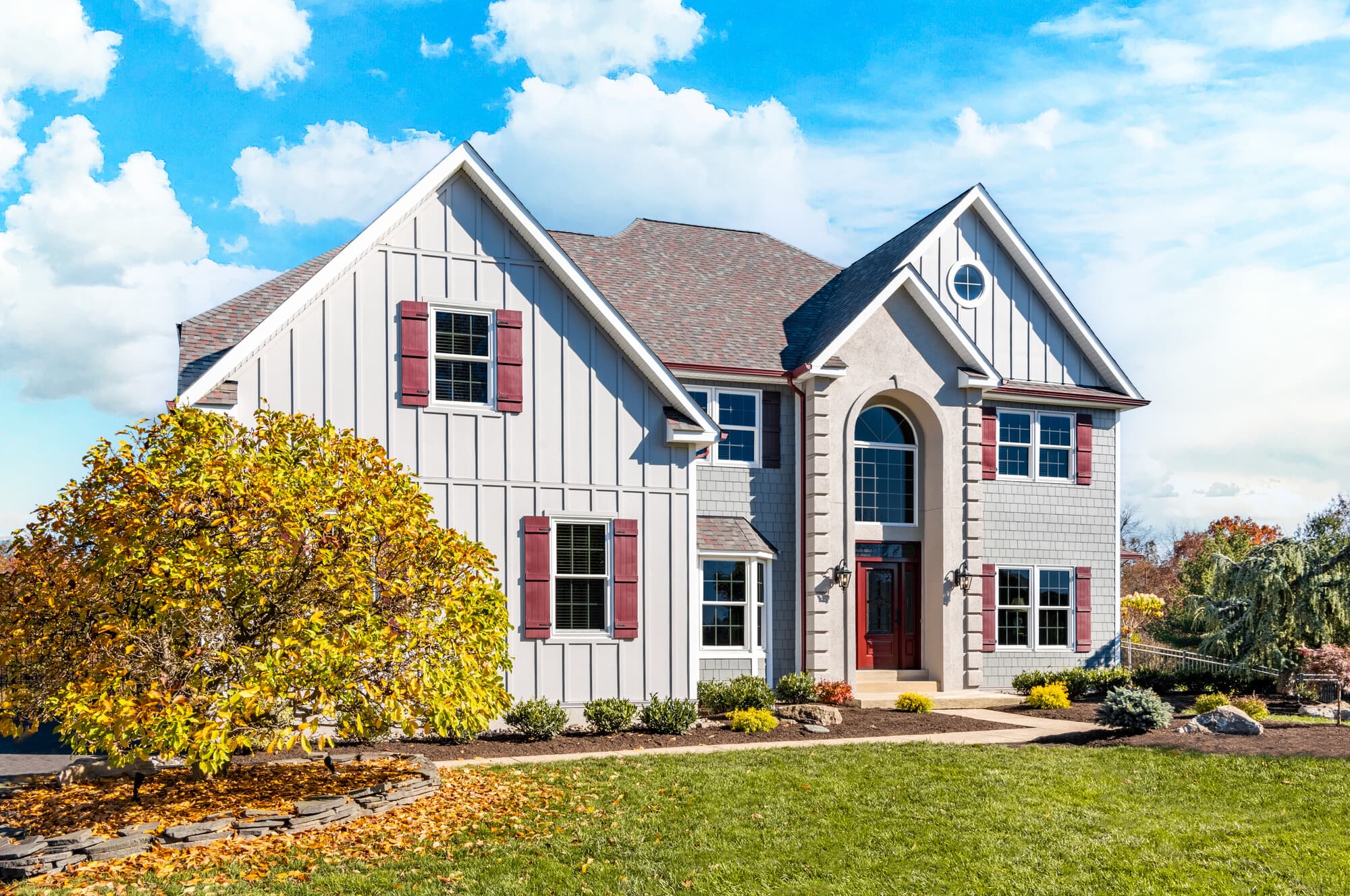 The most popular house colors to inspire your siding: Northeast - Pearl Gray The most popular house colors to inspire your siding: Northeast - Pearl Gray