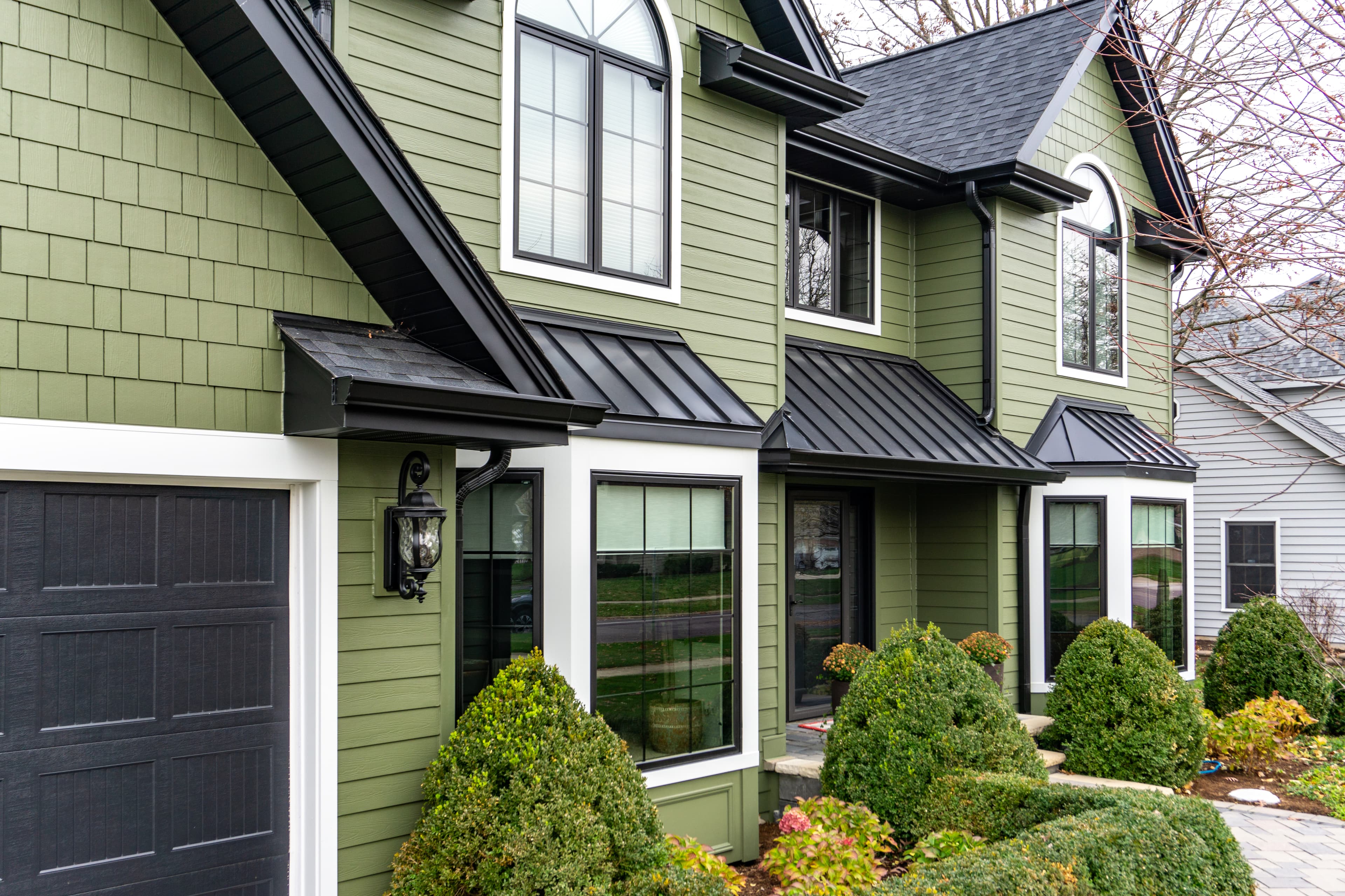 Siding and Windows Group – Featuring Hardie® Plank, Hardie® Shingle, and Hardie® Trim in Mountain Sage and Arctic White Siding and Windows Group – Featuring Hardie® Plank, Hardie® Shingle, and Hardie® Trim in Mountain Sage and Arctic White