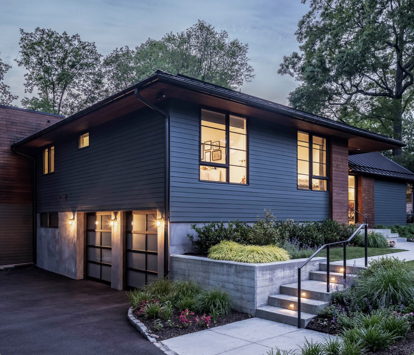 Midcentury Modern Split-Level Architecture and Siding Ideas | James Hardie
