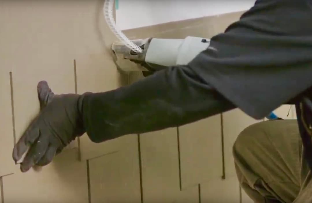 Staggered Installation Method How to Install Staggered Edge Hardie® Shingle siding | James Hardie Pros
